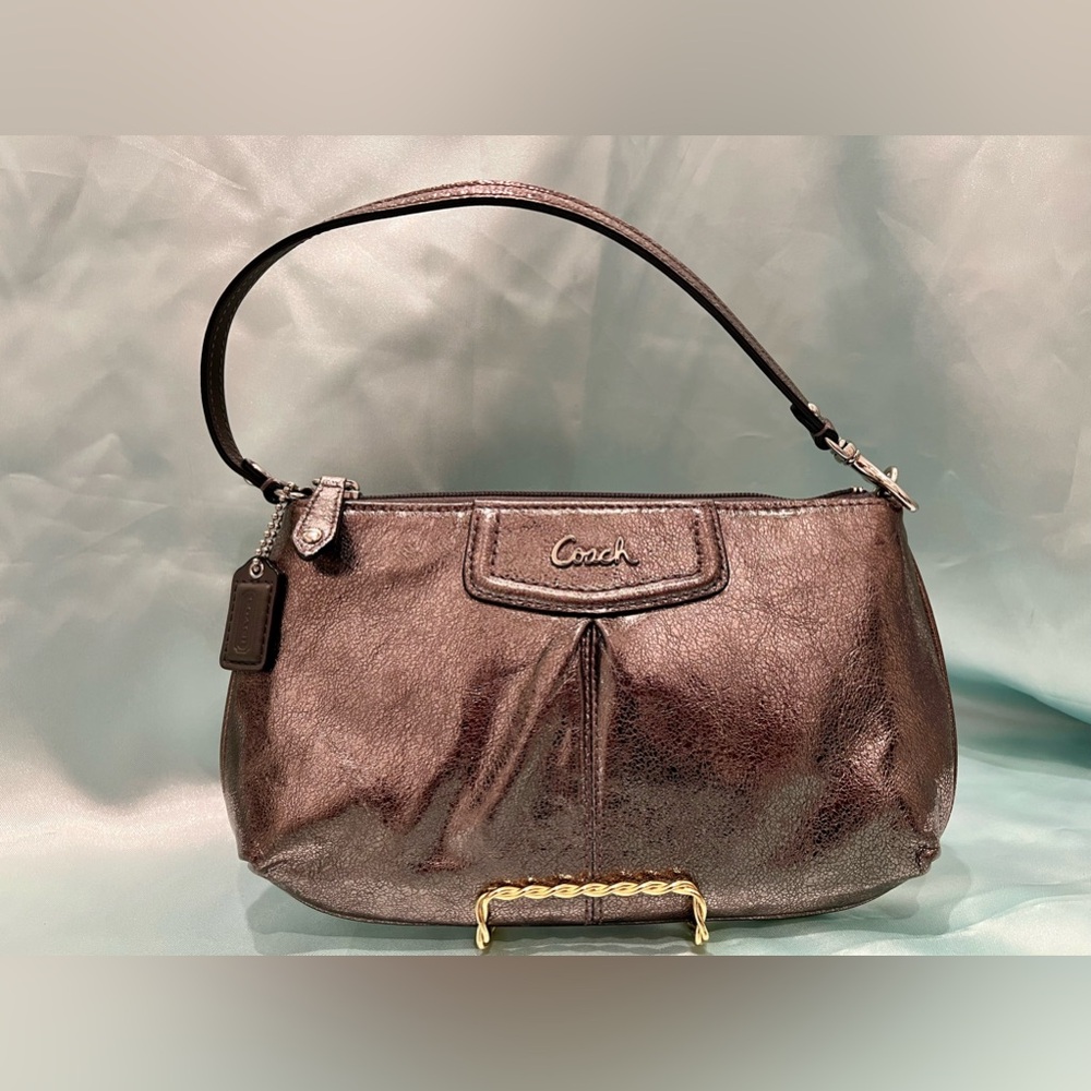 COACH - Glitter Metallic Silver Wristlet/Wallet - NWOT !
